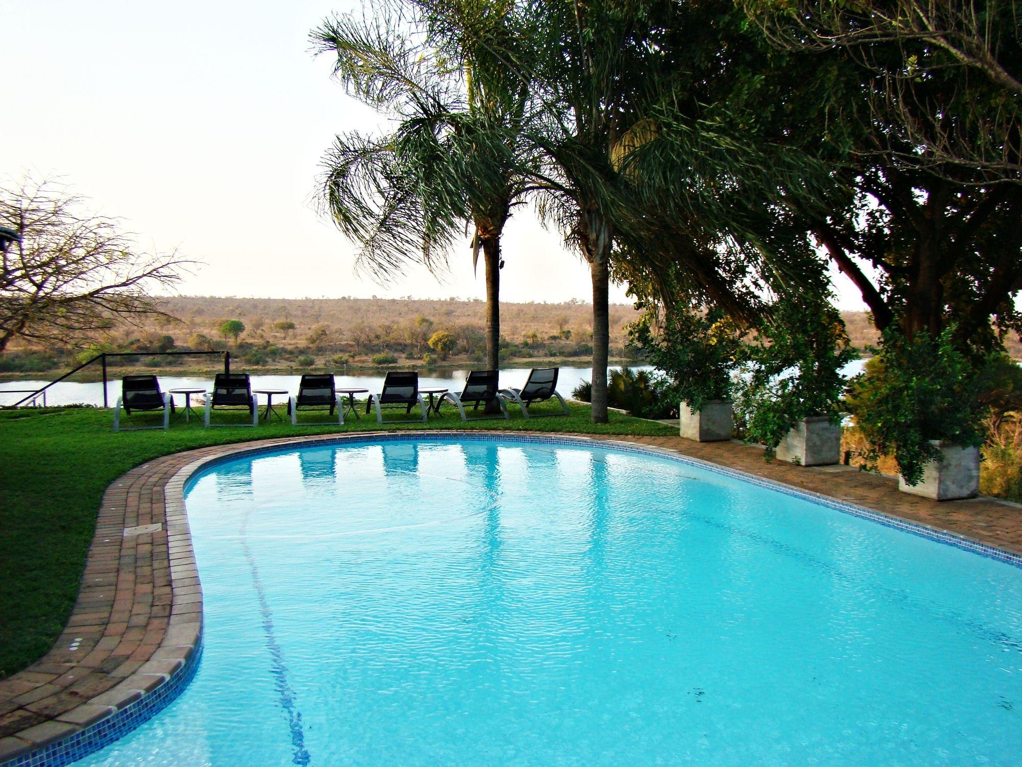 Vista Piscina Buhala Lodge