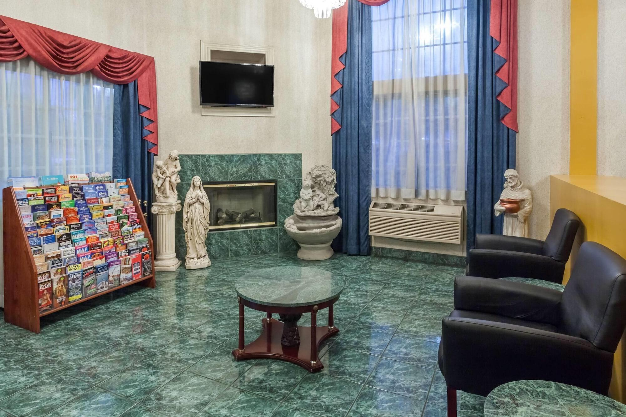 Vista Lobby Days Inn & Suites by Wyndham South Gate