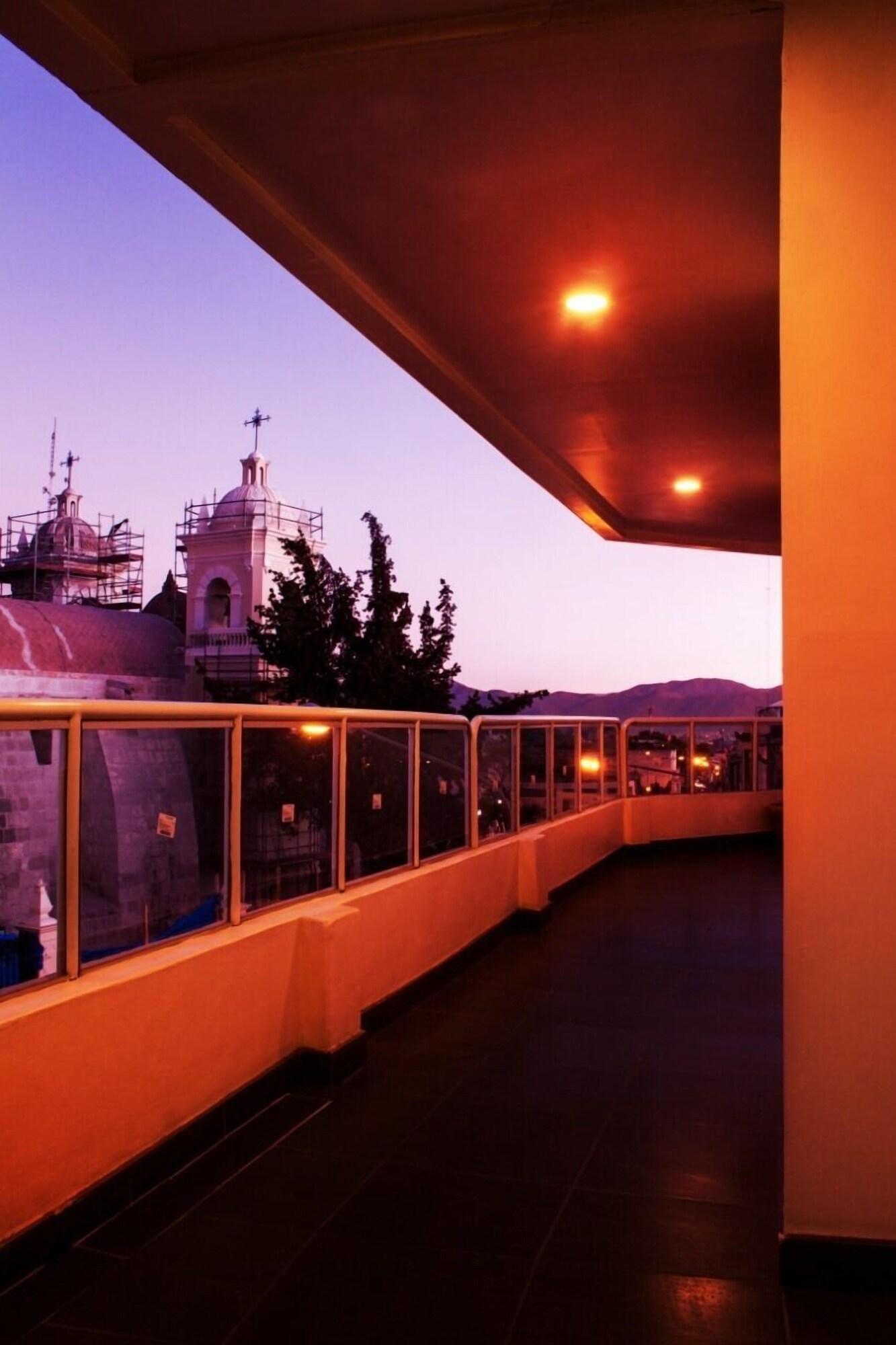 Varios Hostal Santa Ursula II