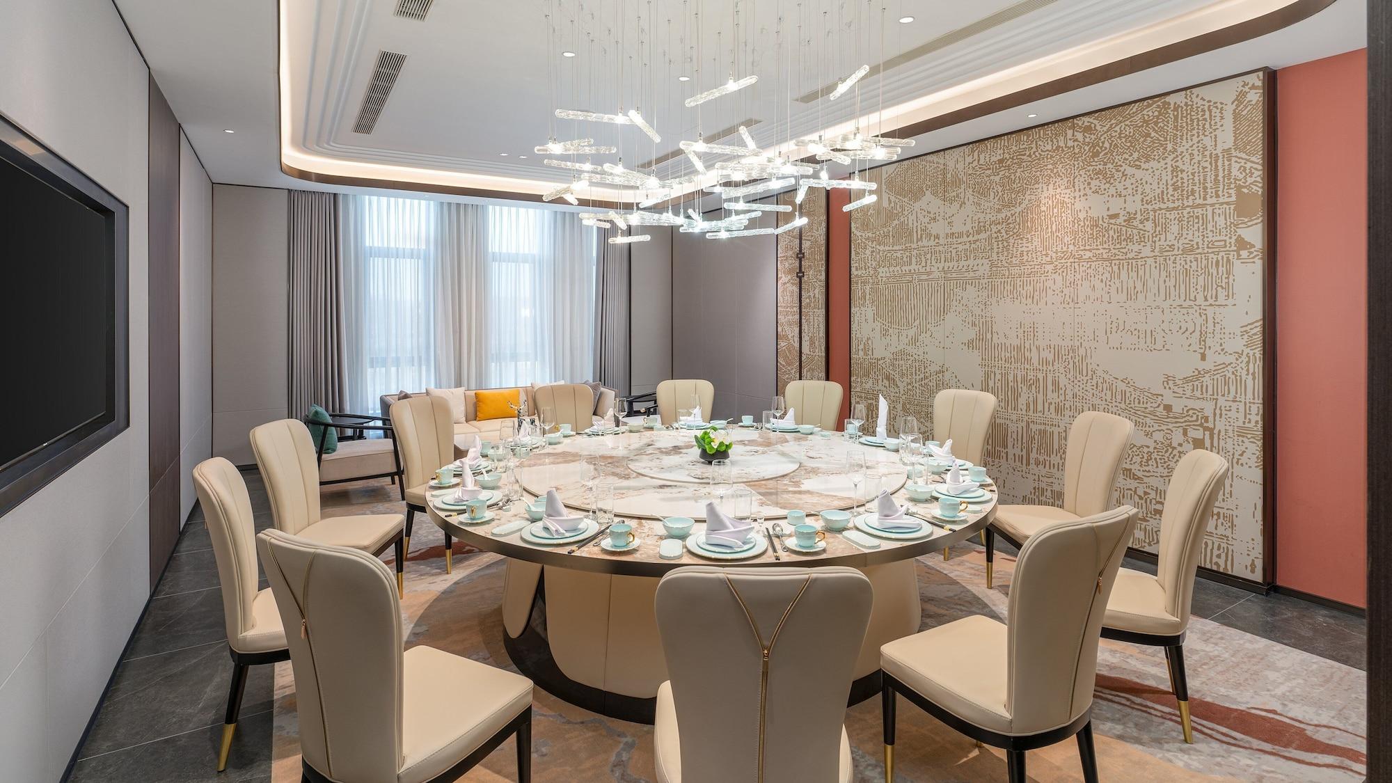 Restaurant Holiday Inn Liaoyuan City Center by IHG
