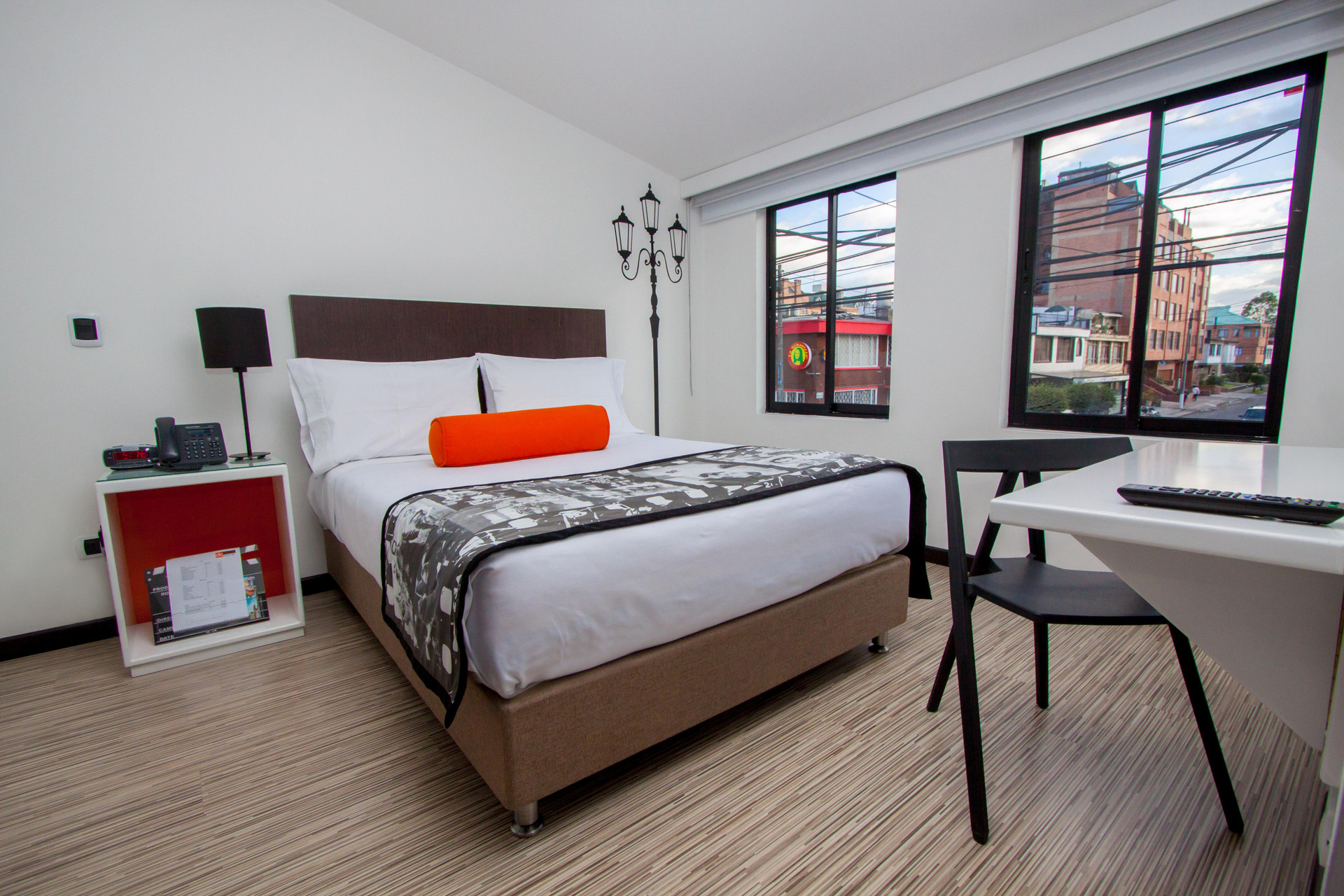 Habitación Hotel DC Feria