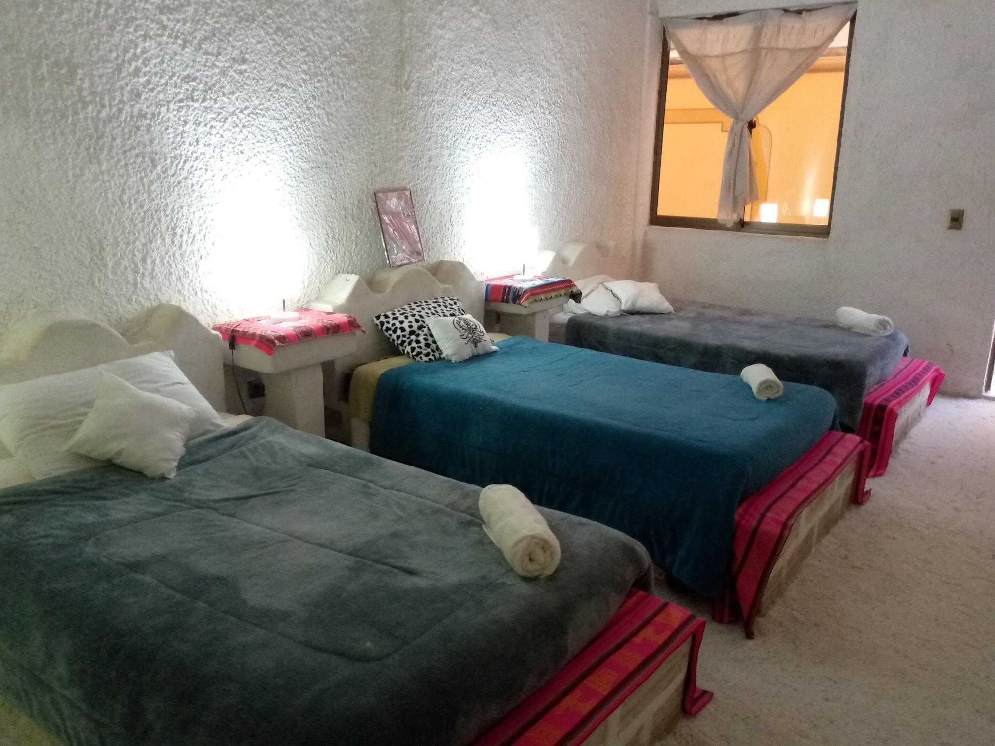 Habitación hostal beds of salt ga