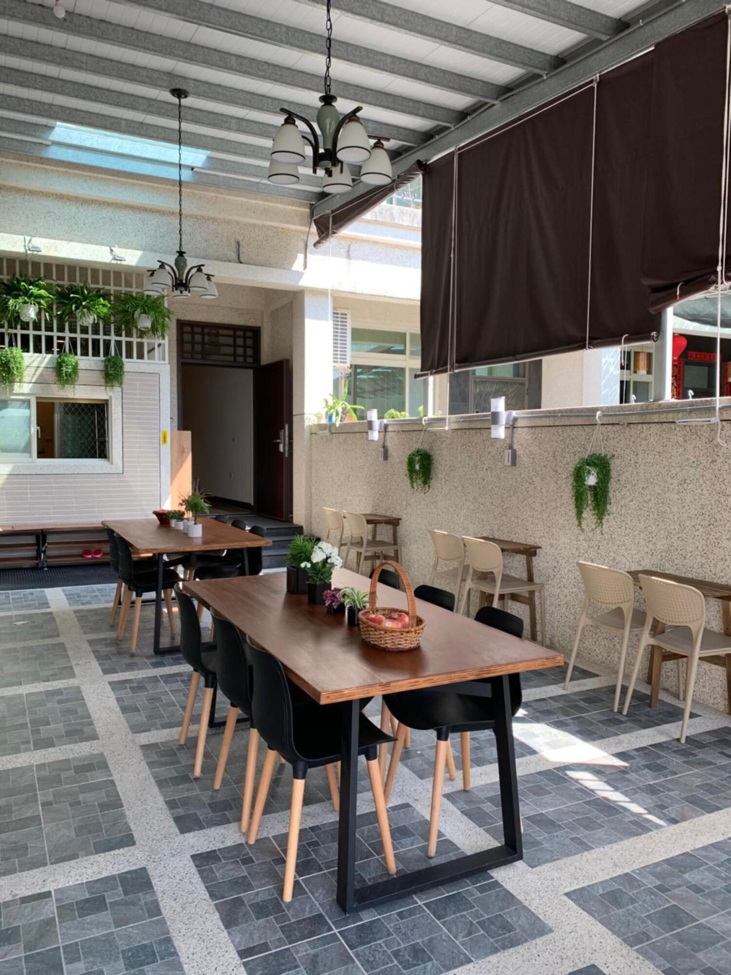 Restaurant 910 Hostel