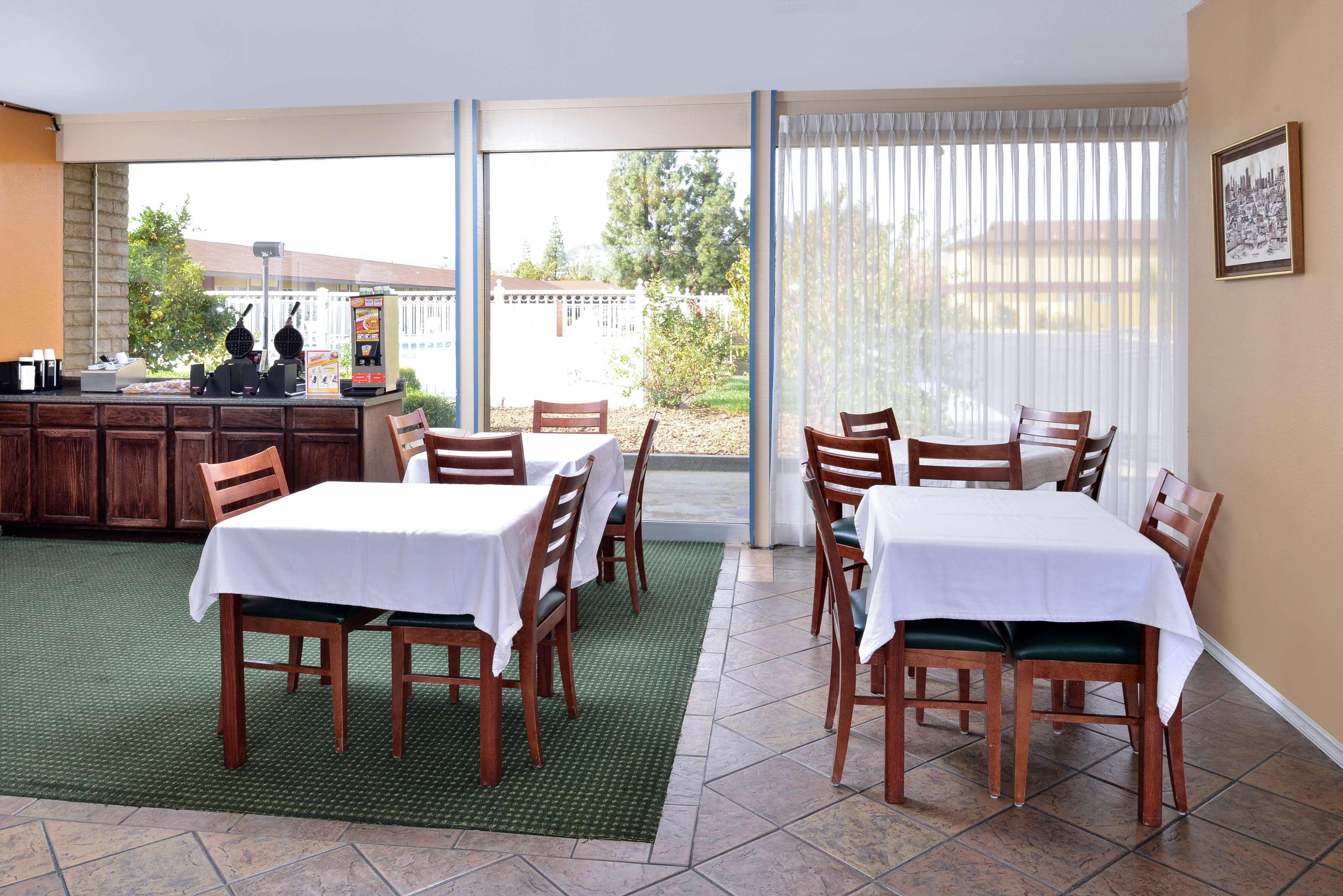 Restaurant Americas Best Value Inn Vacaville Napa Valley