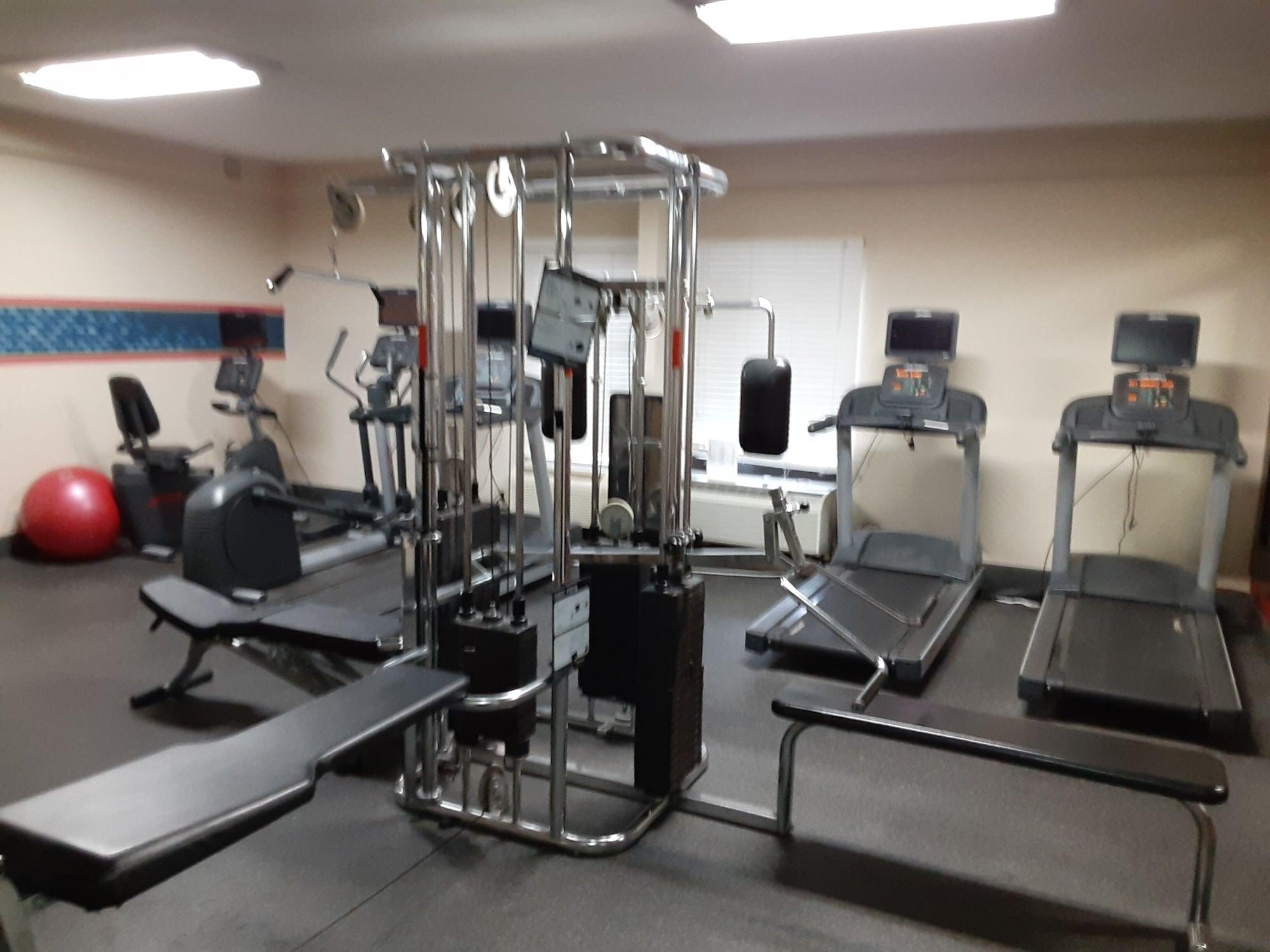 Gimnasio Hampton Inn St. Louis/Westport