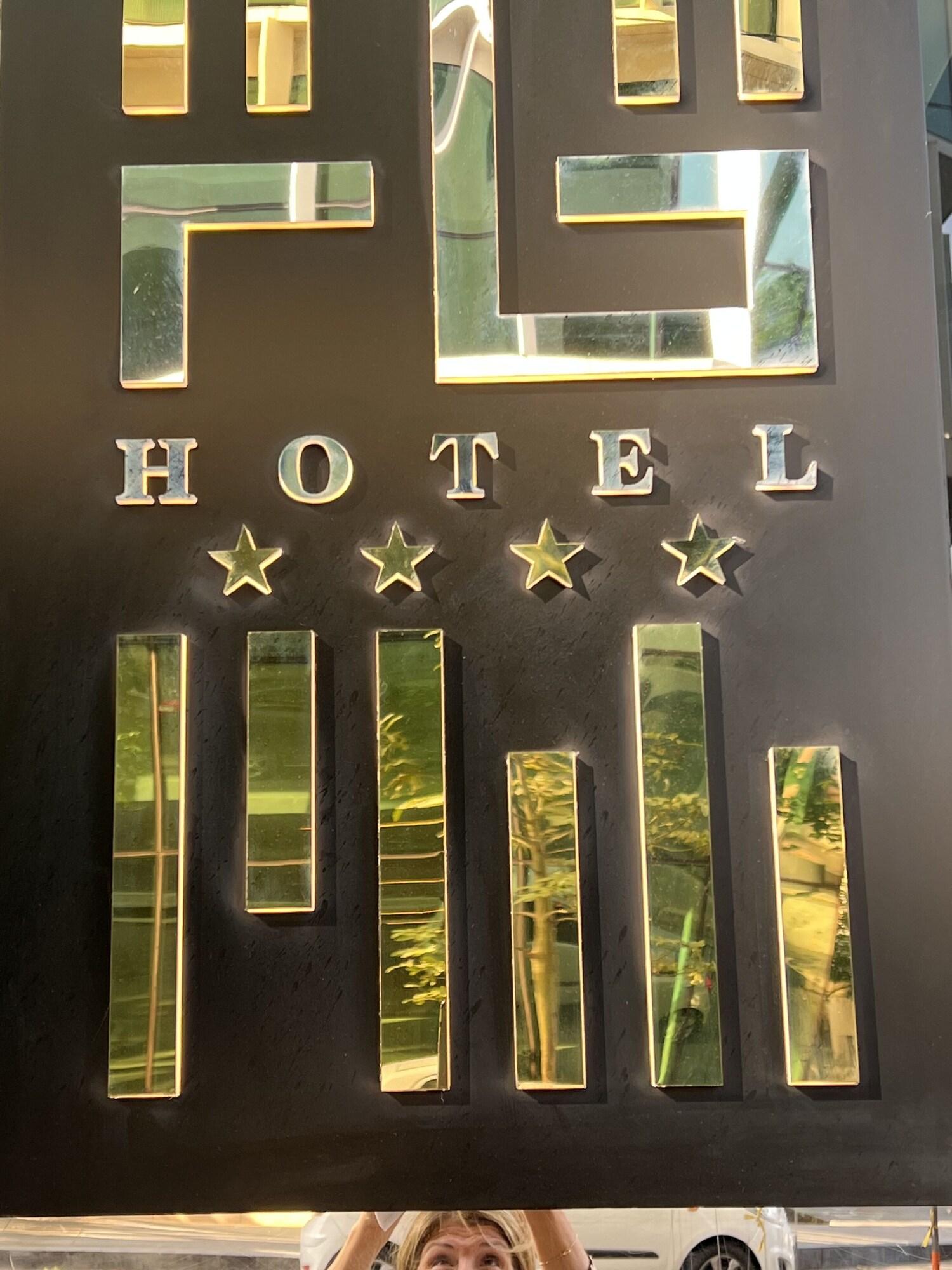 Vista Exterior RB 466 Hotel