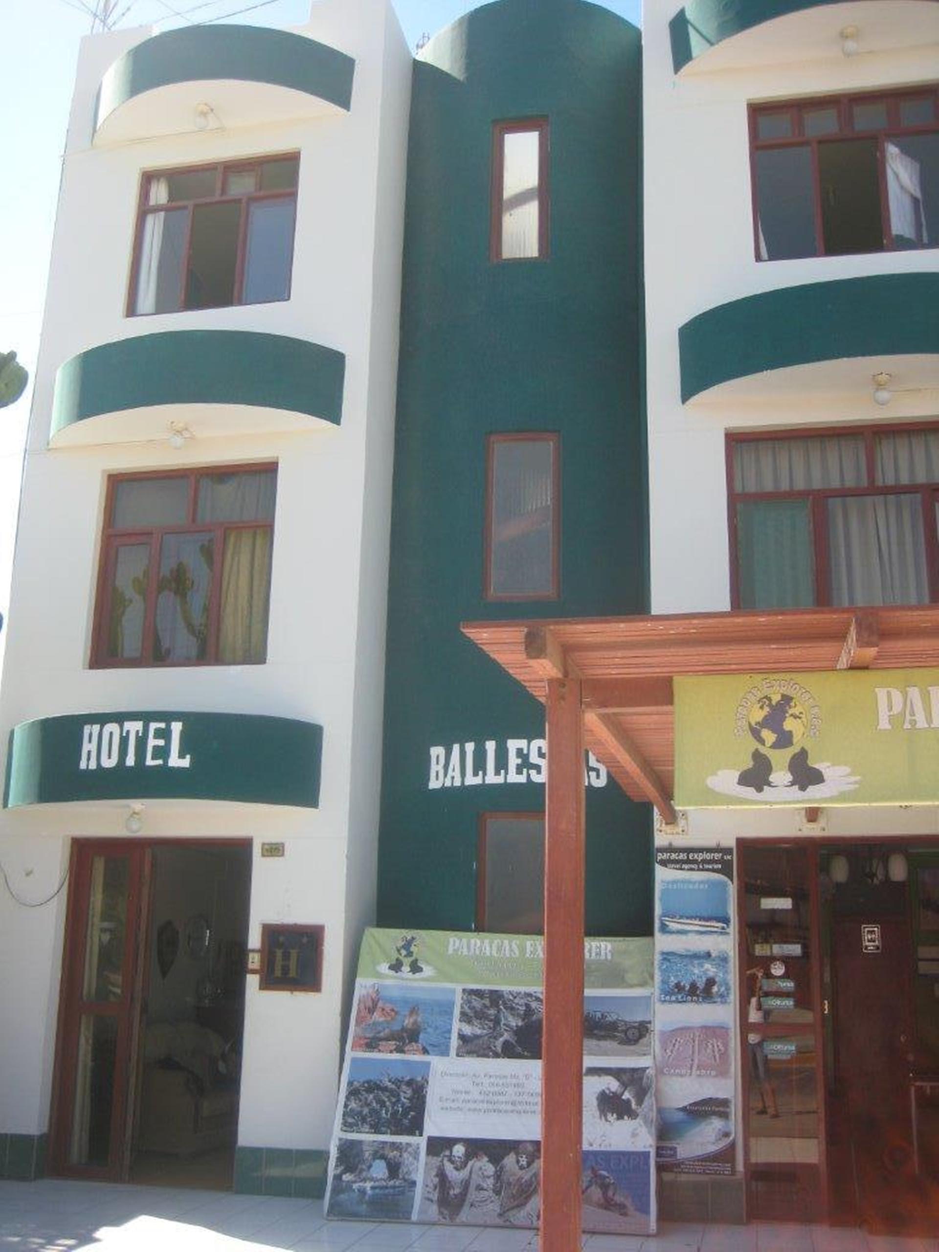 Vista Exterior Hostal Ballestas Island