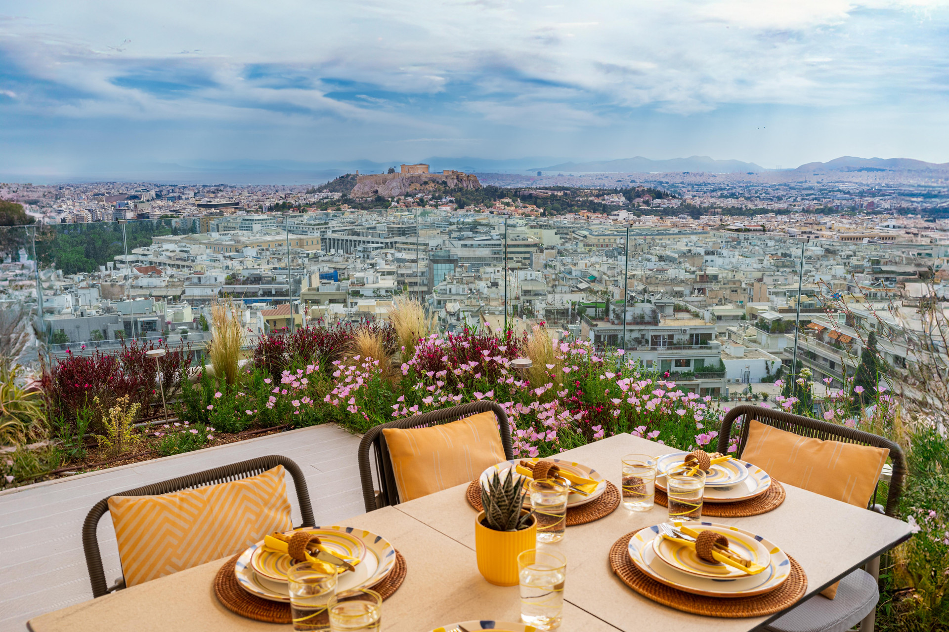 Vista Exterior St. George Lycabettus Lifestyle Hotel