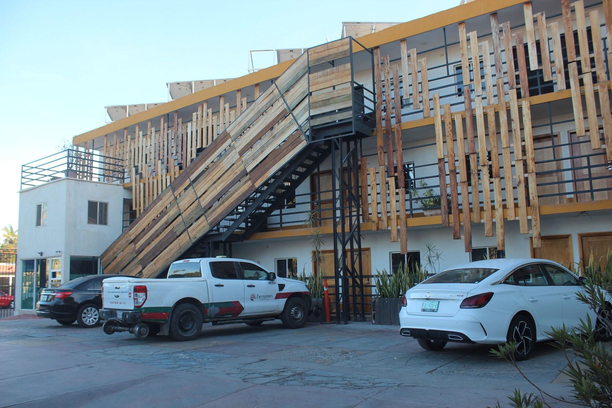 Vista Exterior Maxihotel Los Mochis