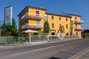 Alojamiento - Hotel Bardolino