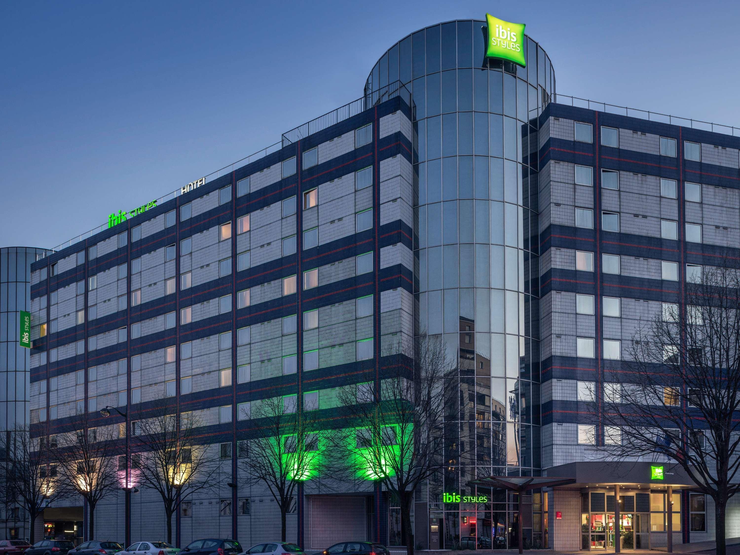 Vista Exterior ibis Styles Paris Bercy