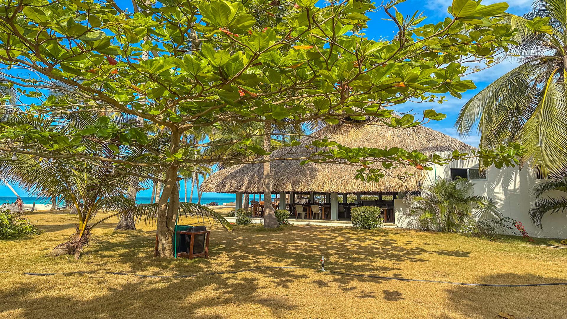 Playa Huku Beach Hostel