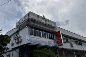 Alojamiento - OYO 91242 Muar Golden Horse Hotel