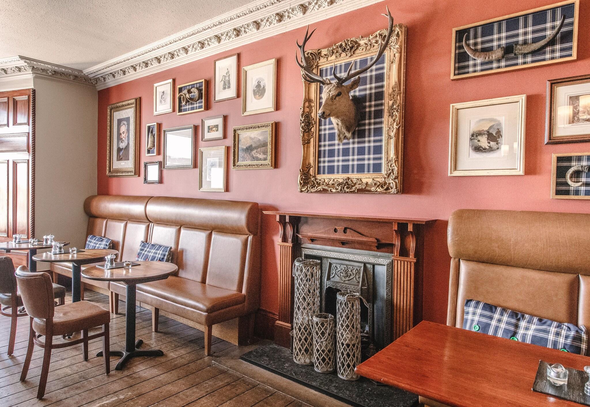 Restaurant The Boat Hotel