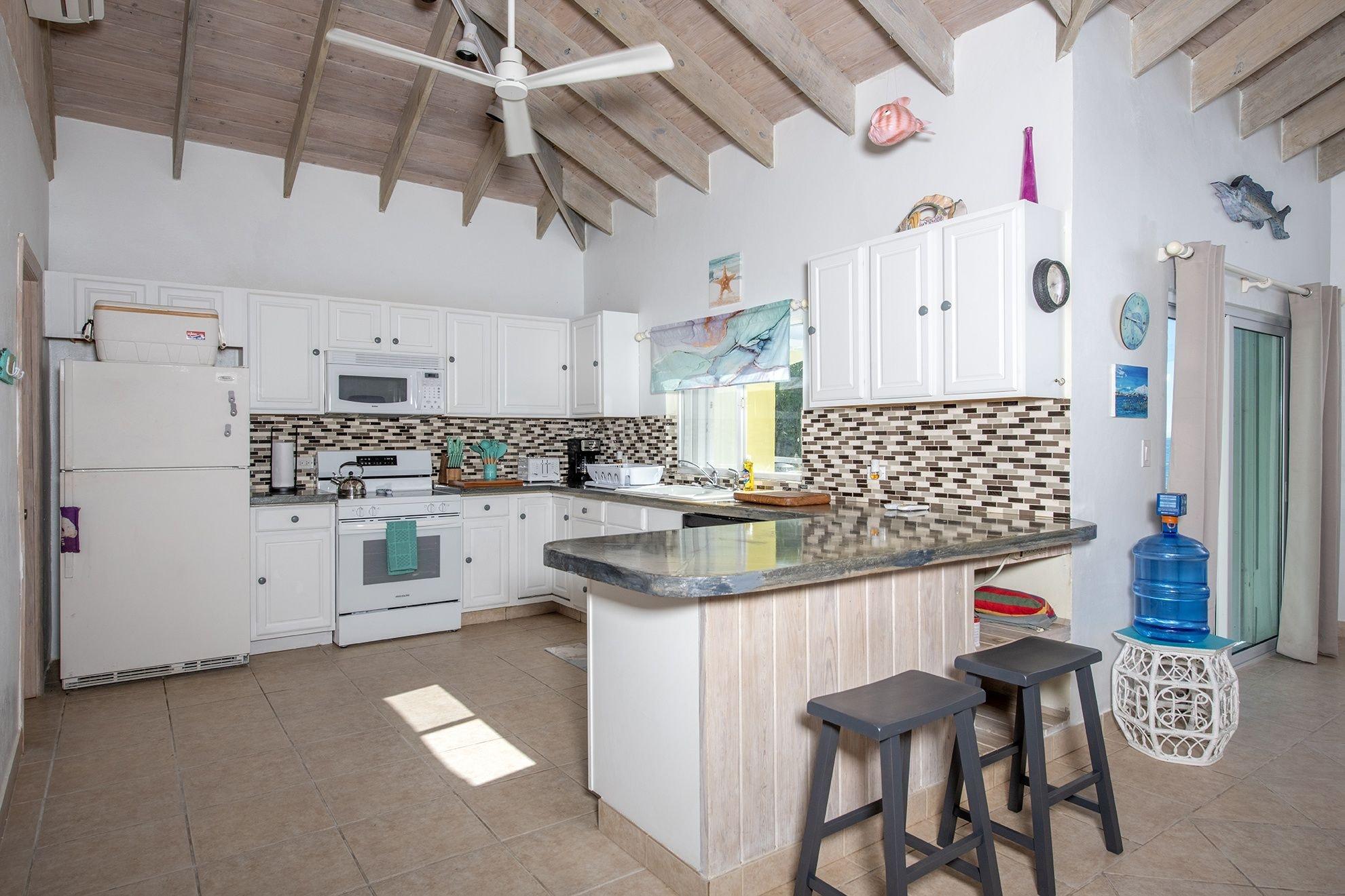 Equipamiento de Habitación Tranquilville 3br - Newly Remodeled Home Calm Caribbean Pool 3 Bedroom Home