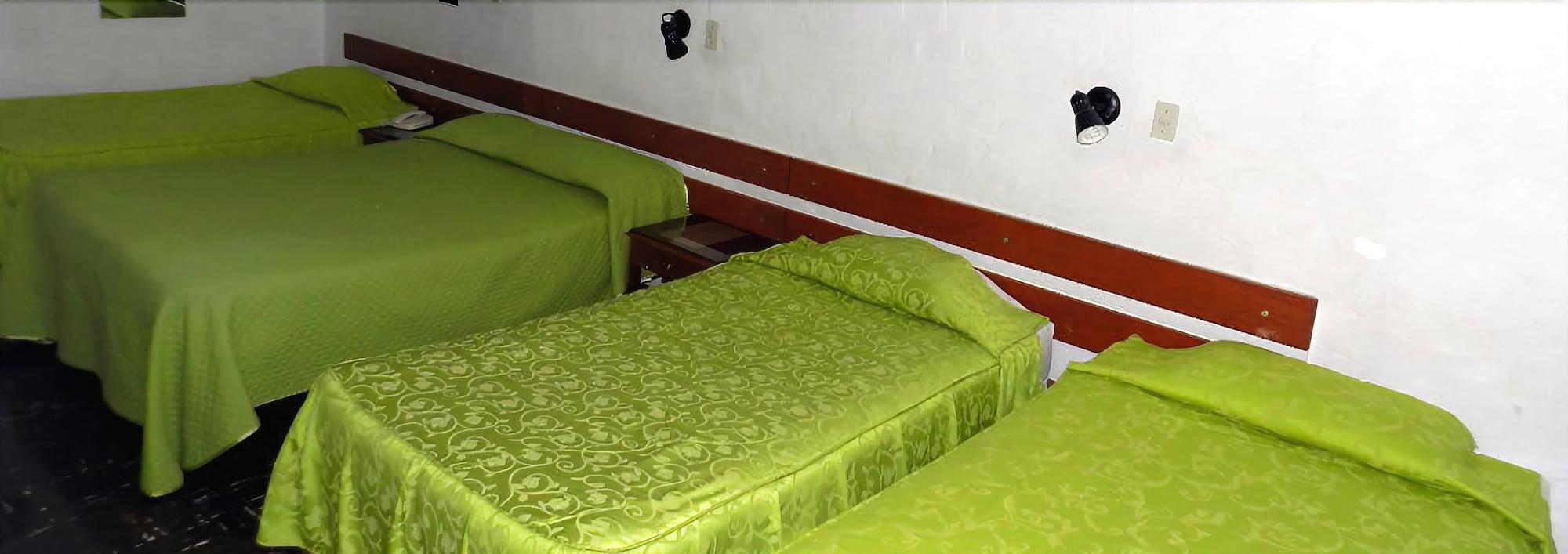 Habitación Hotel Holiday Suites
