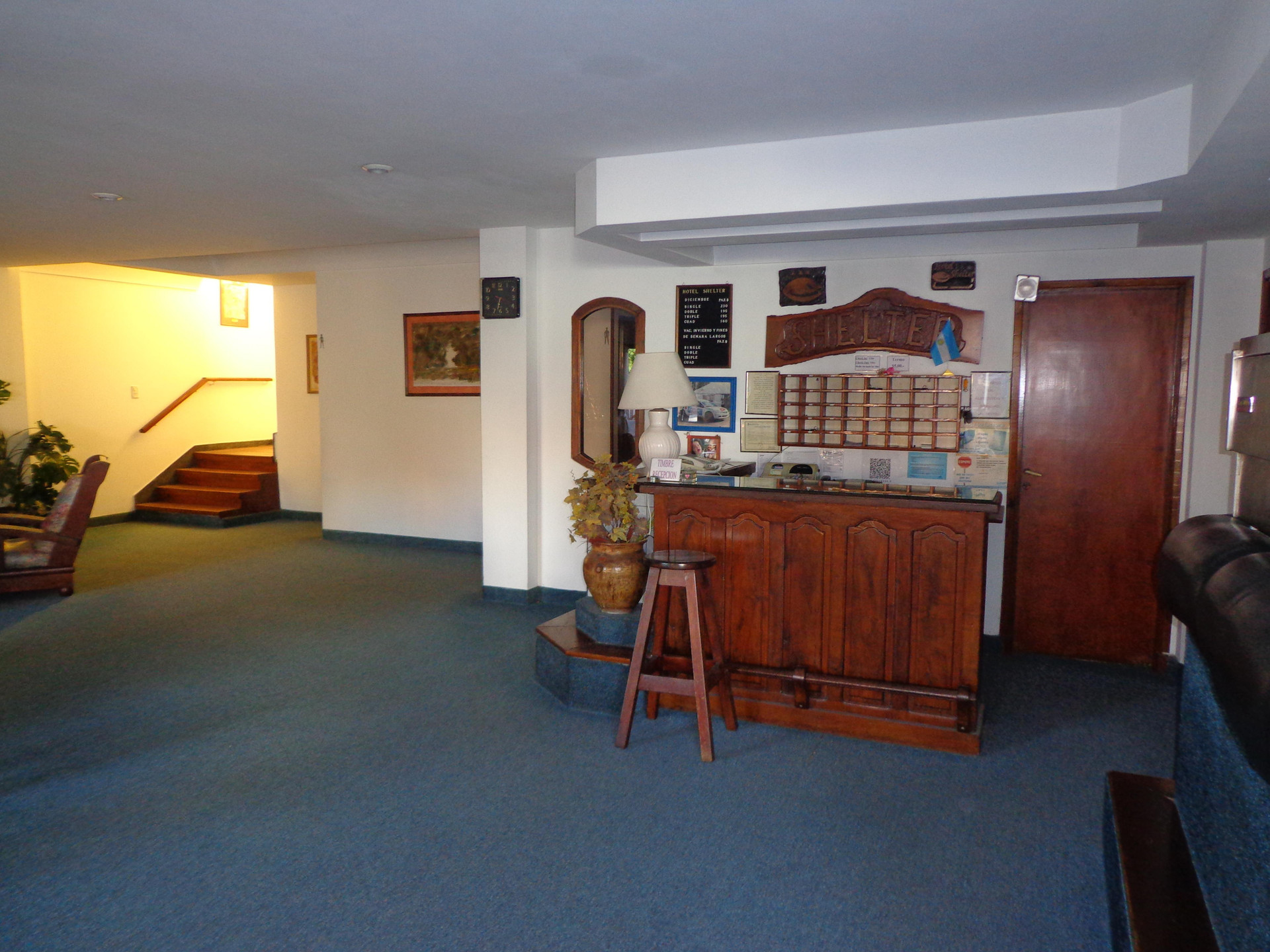 Vista Lobby Hotel Shelter