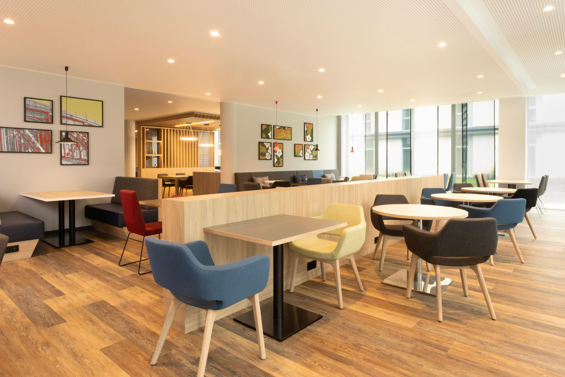 Restaurant Holiday Inn Express Brussels Airport by IHG