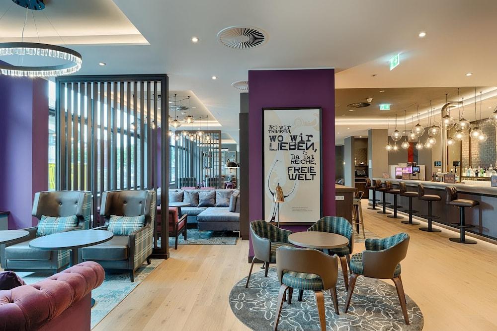 Vista Lobby Premier Inn Hamburg City Klostertor