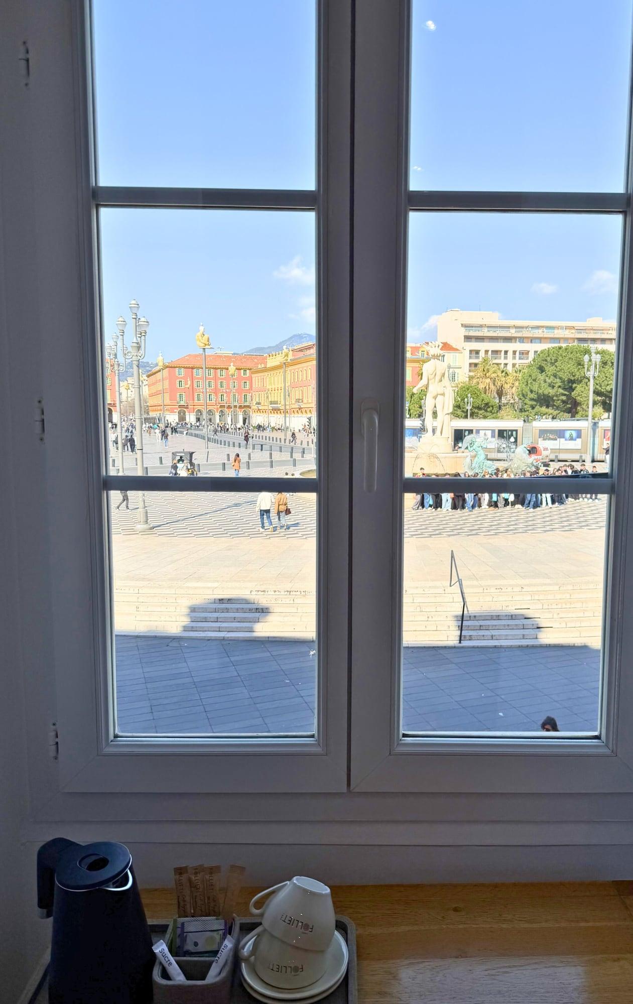 Comodidades del Alojamiento Hotel De La Mer