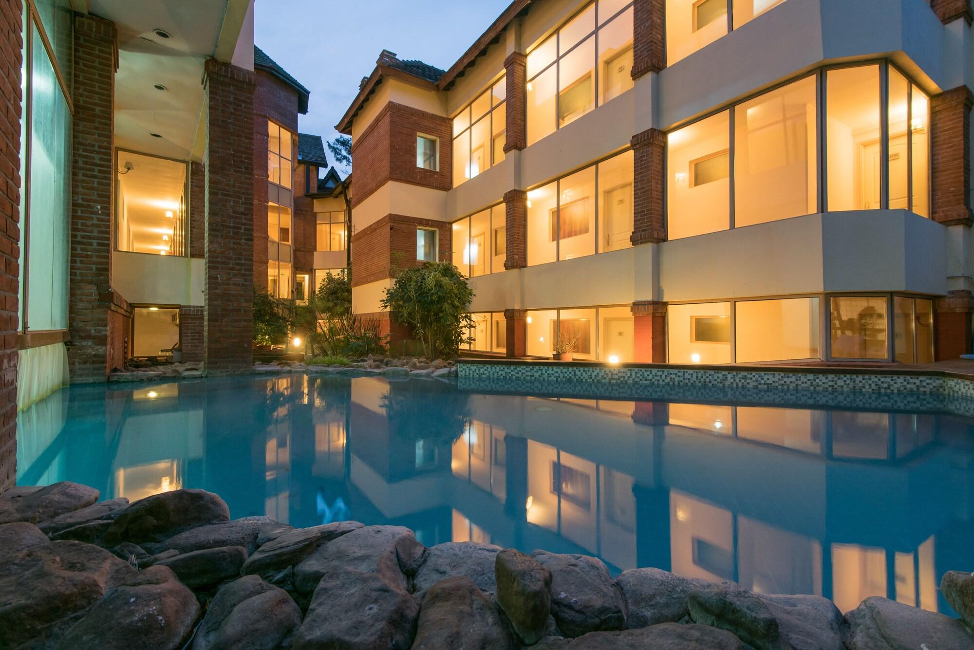 Vista Exterior Carilo Palace Apart & Spa