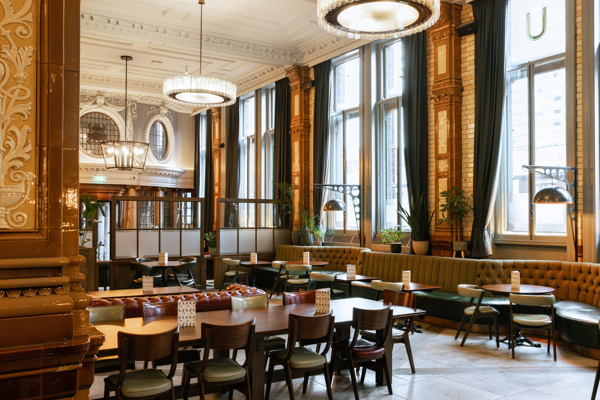 Bar/Salón Kimpton Clocktower by IHG