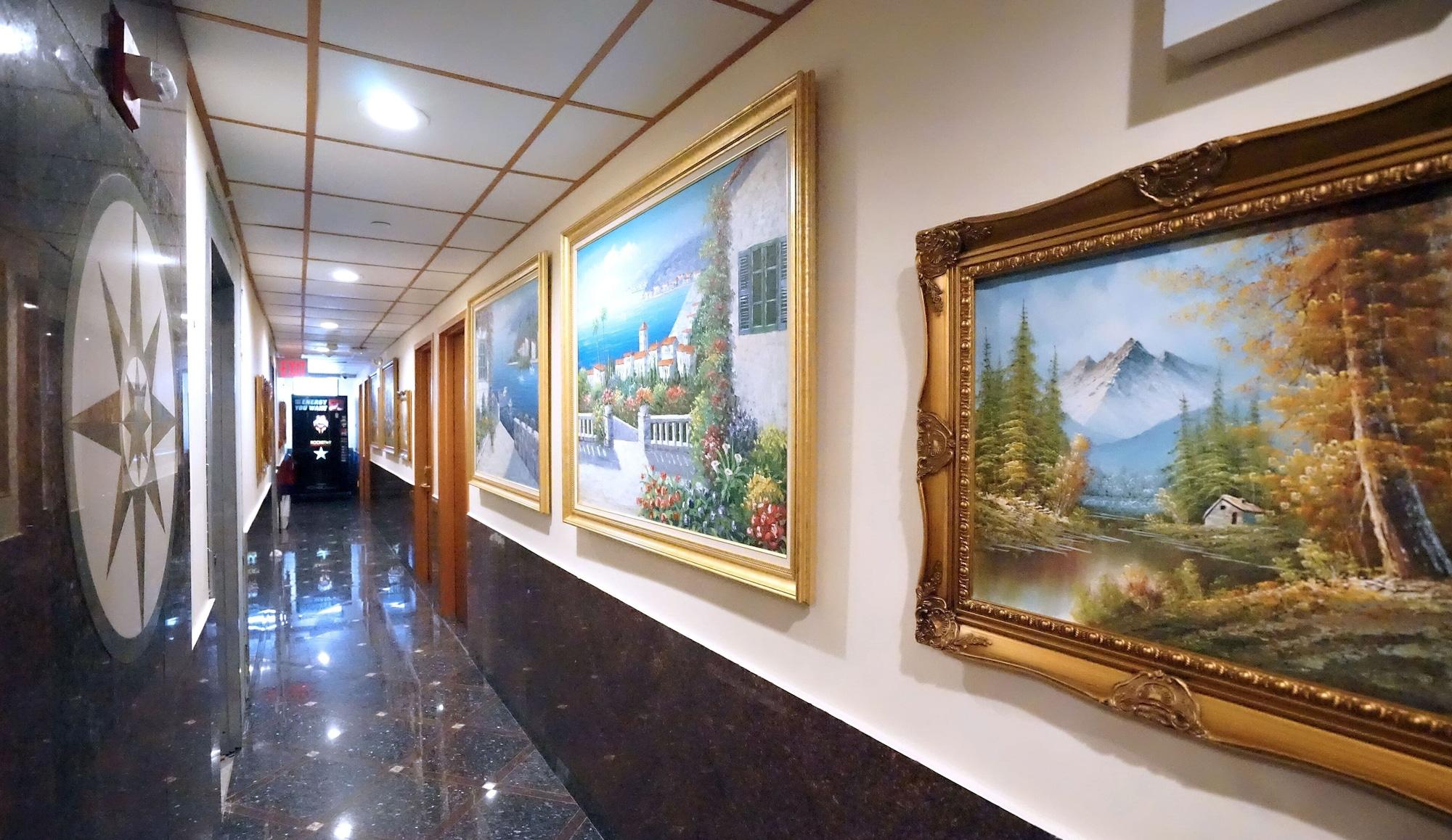 Vista Lobby Paris Suites Hotel
