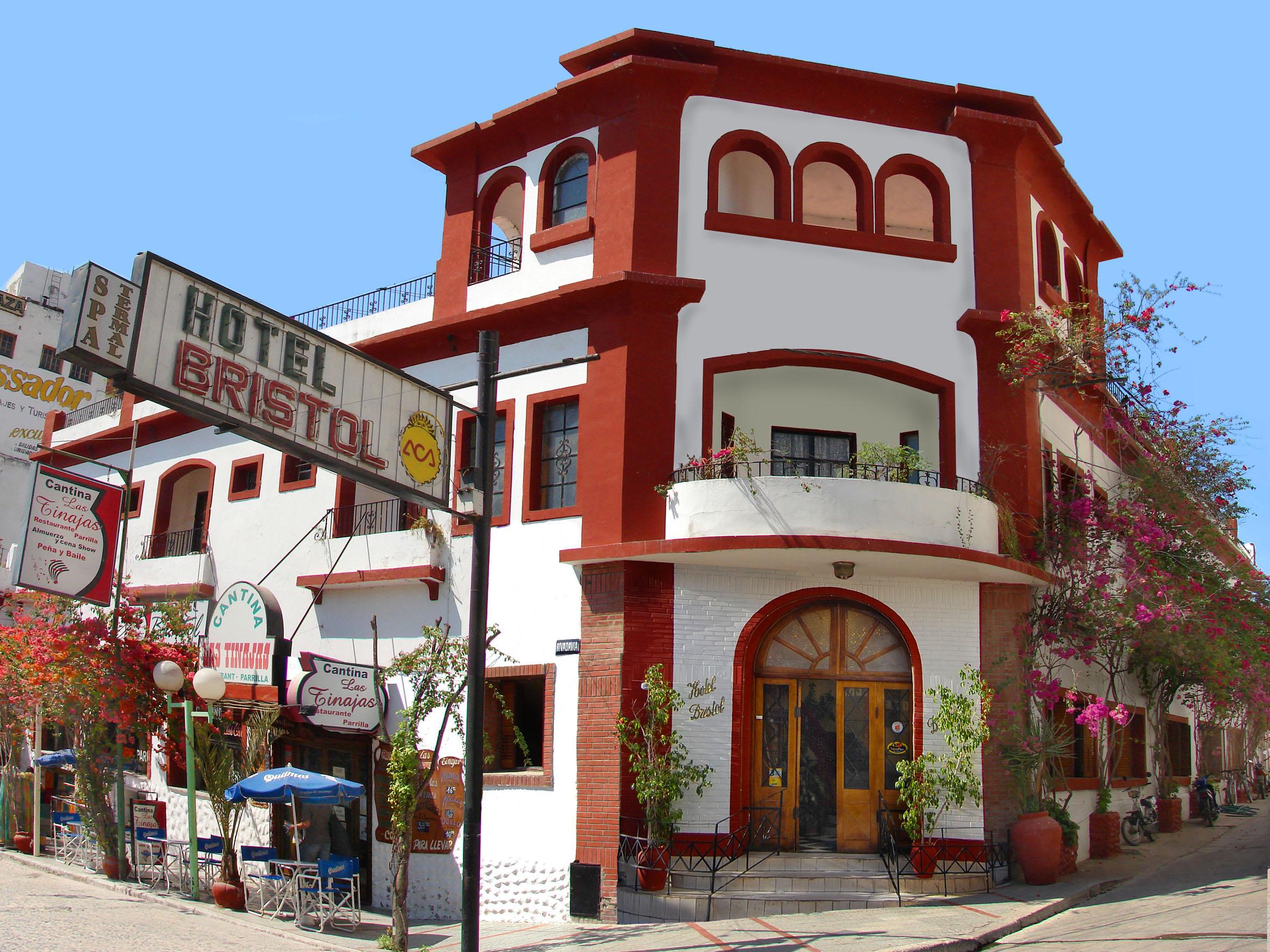 Vista Exterior Hotel Bristol