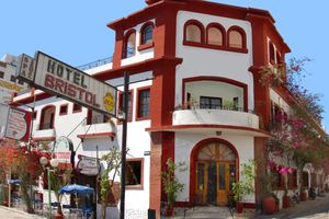 Alojamiento - Hotel Bristol