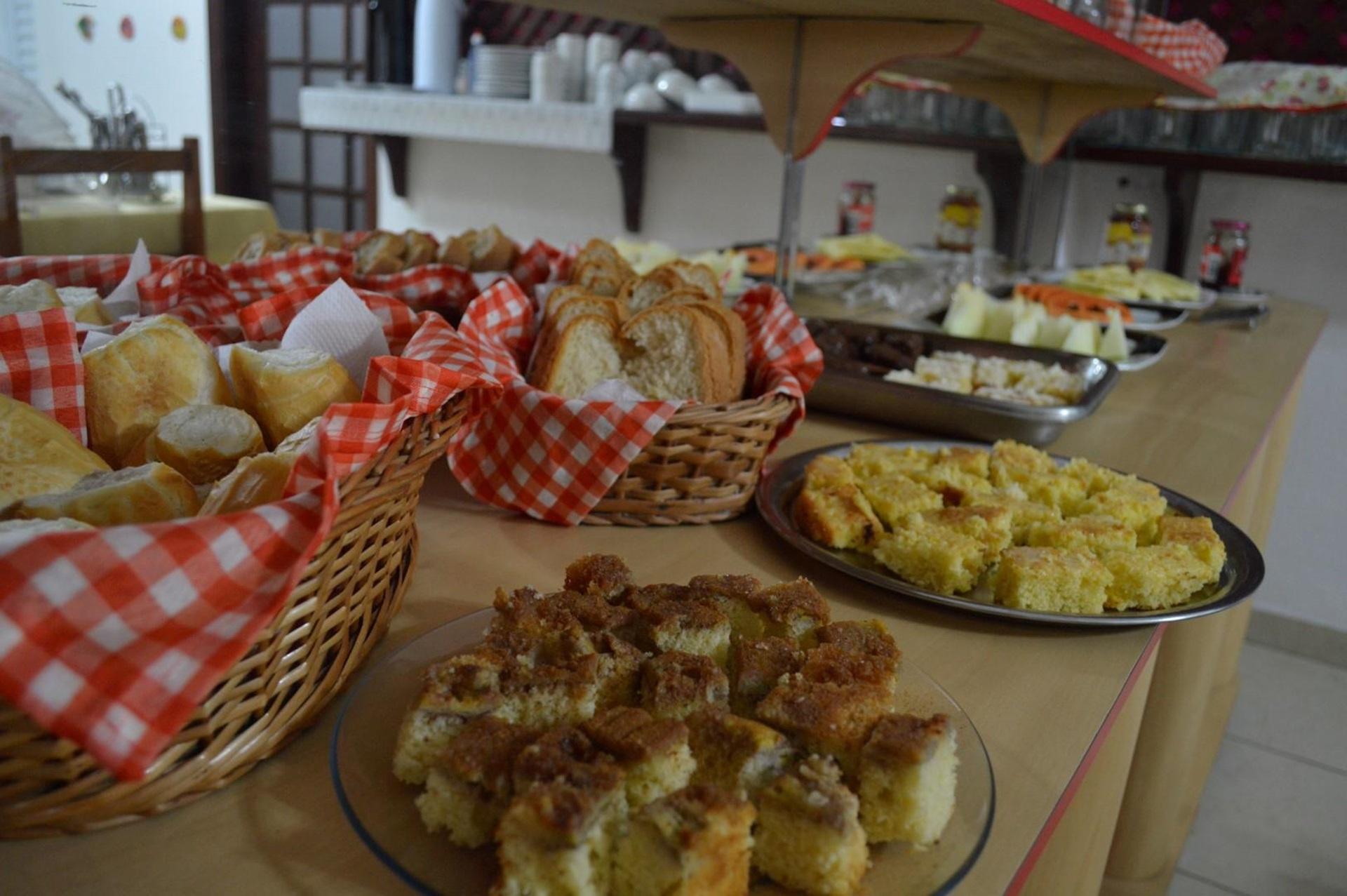 Restaurant Pousada Orla do Itaguá