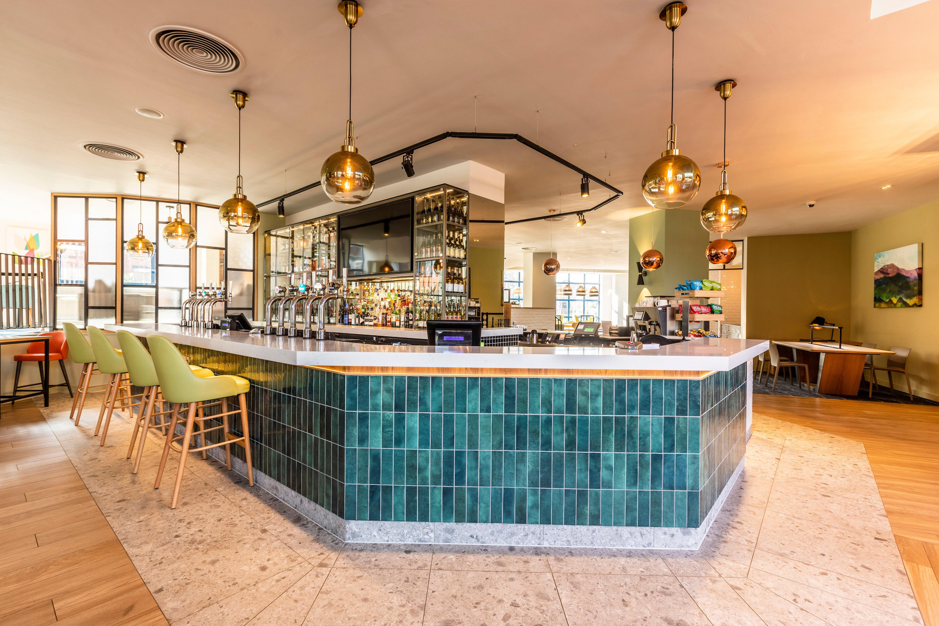 Bar/Salón Holiday Inn London - Sutton by IHG