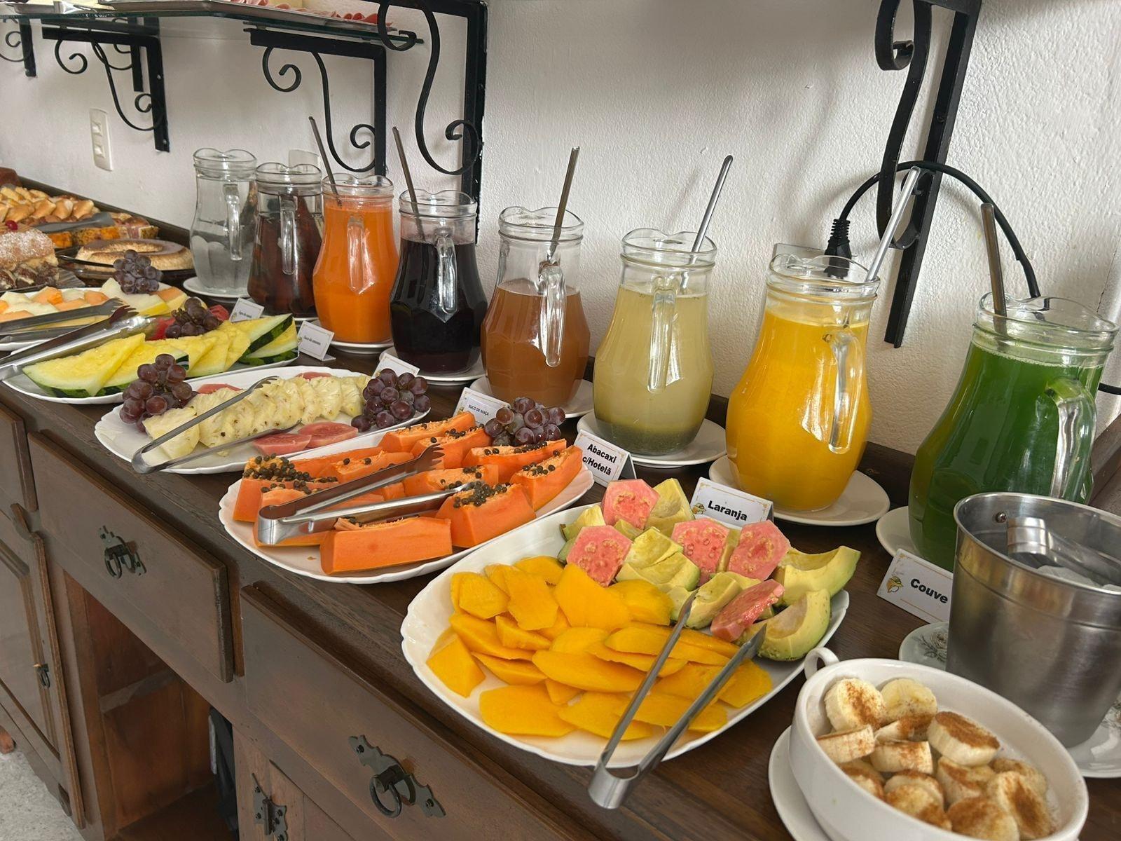 Restaurant Pousada Sinhá Moça Campos Ltda