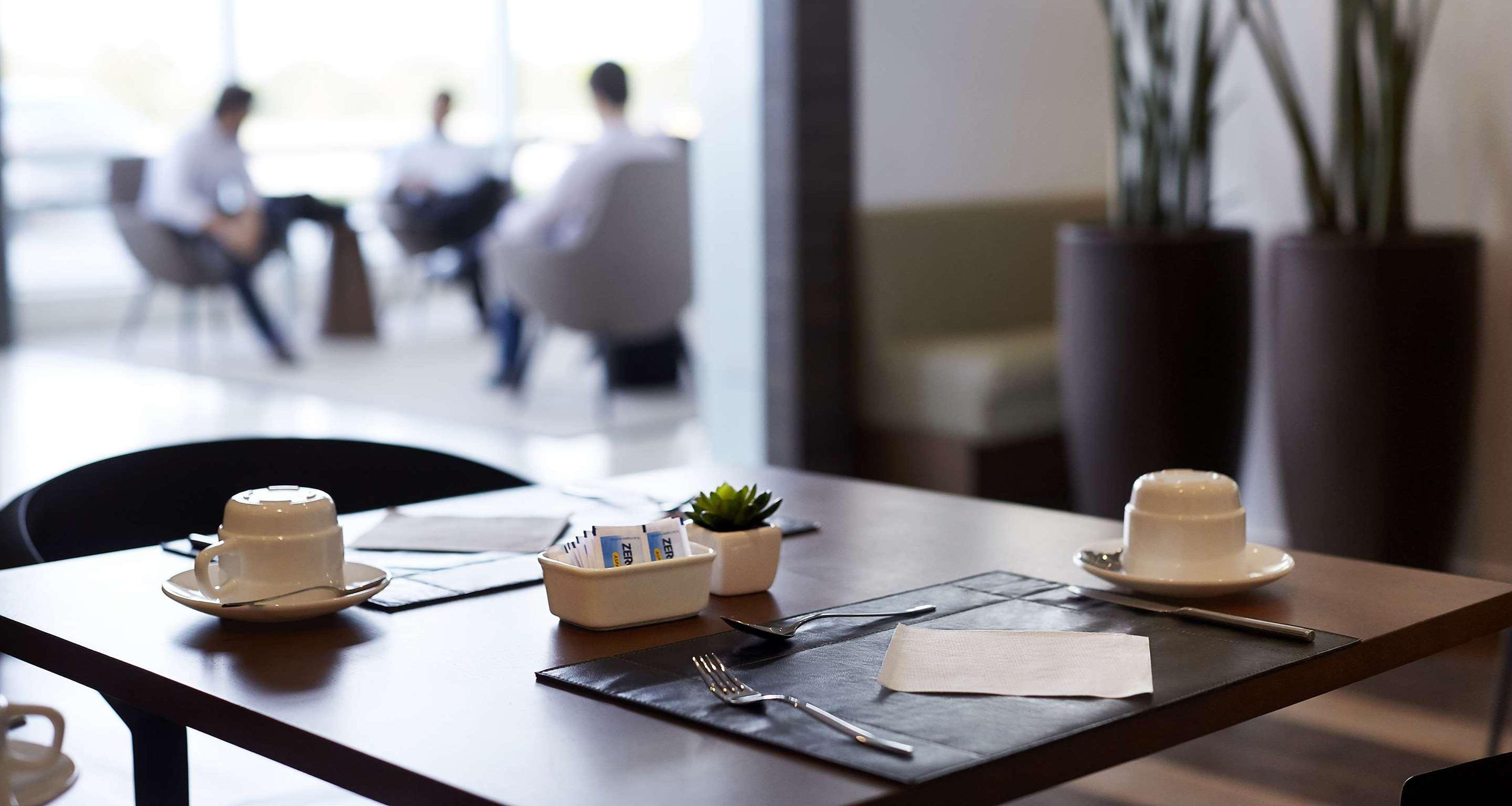 Restaurant Tulip Inn Itaguai