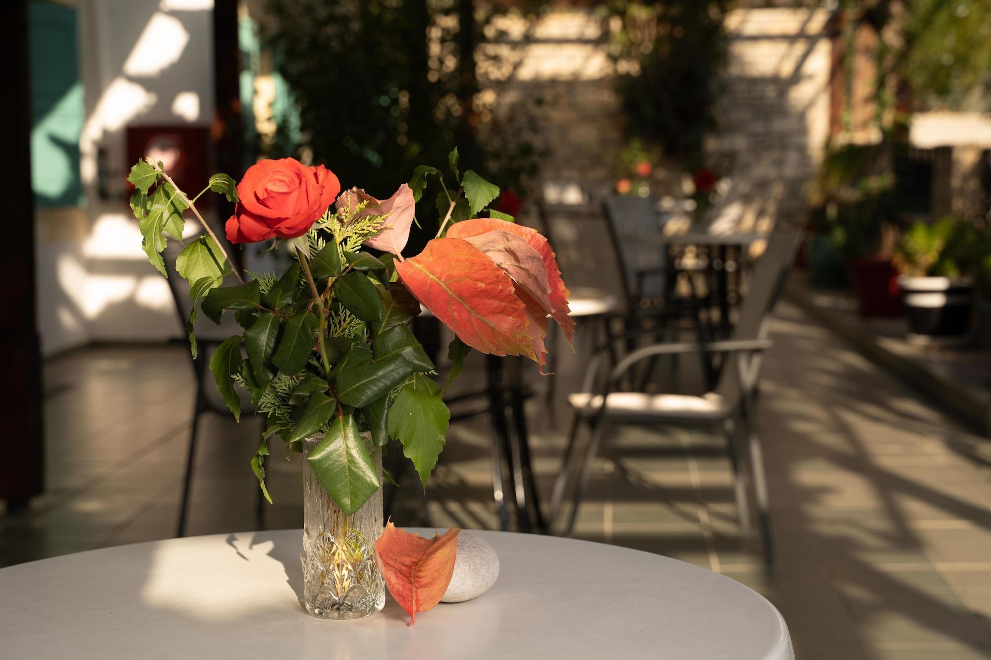 Vista Exterior Matala Dimitris Villa