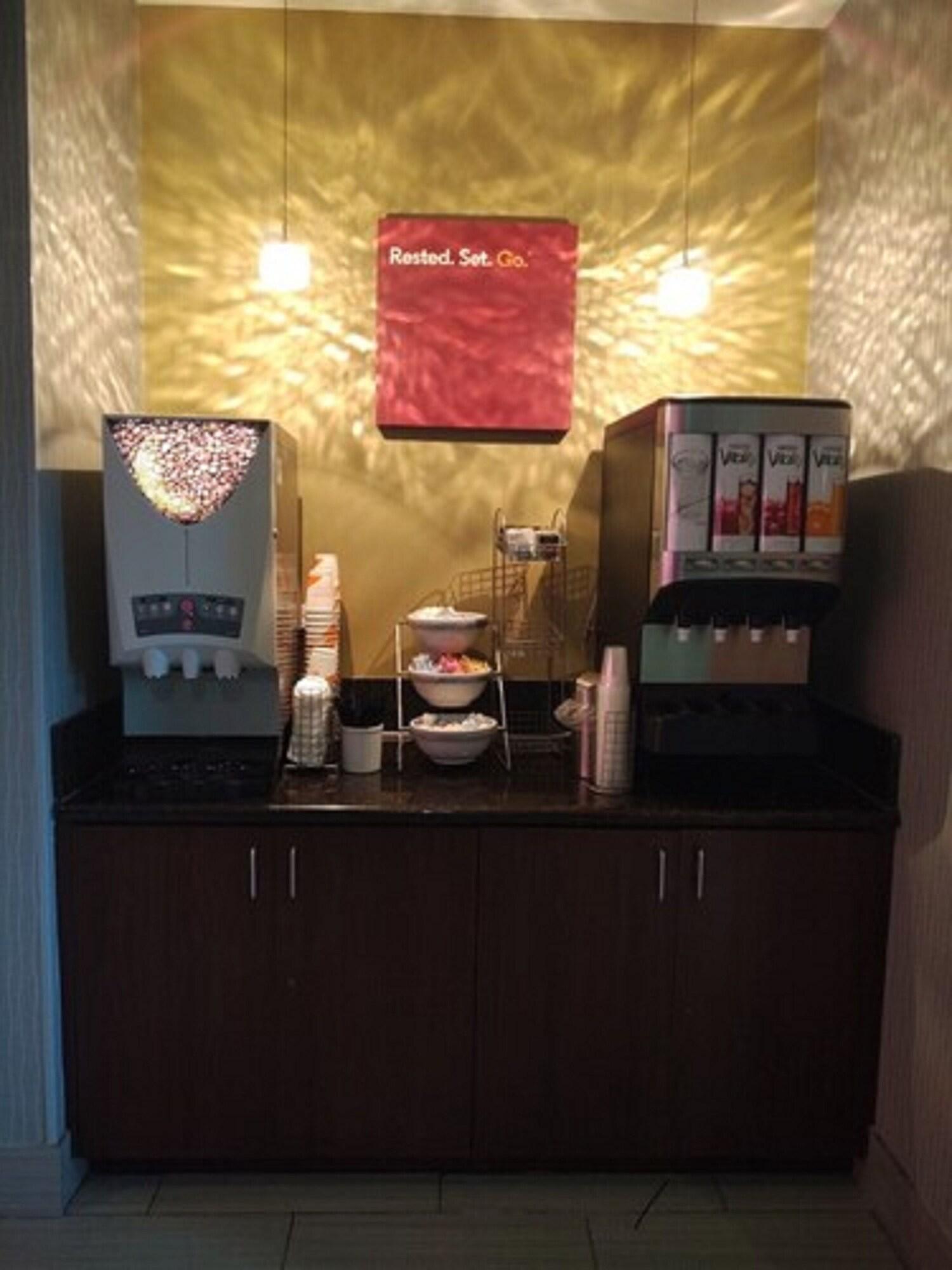 Bar/Salón Comfort Suites Greenville