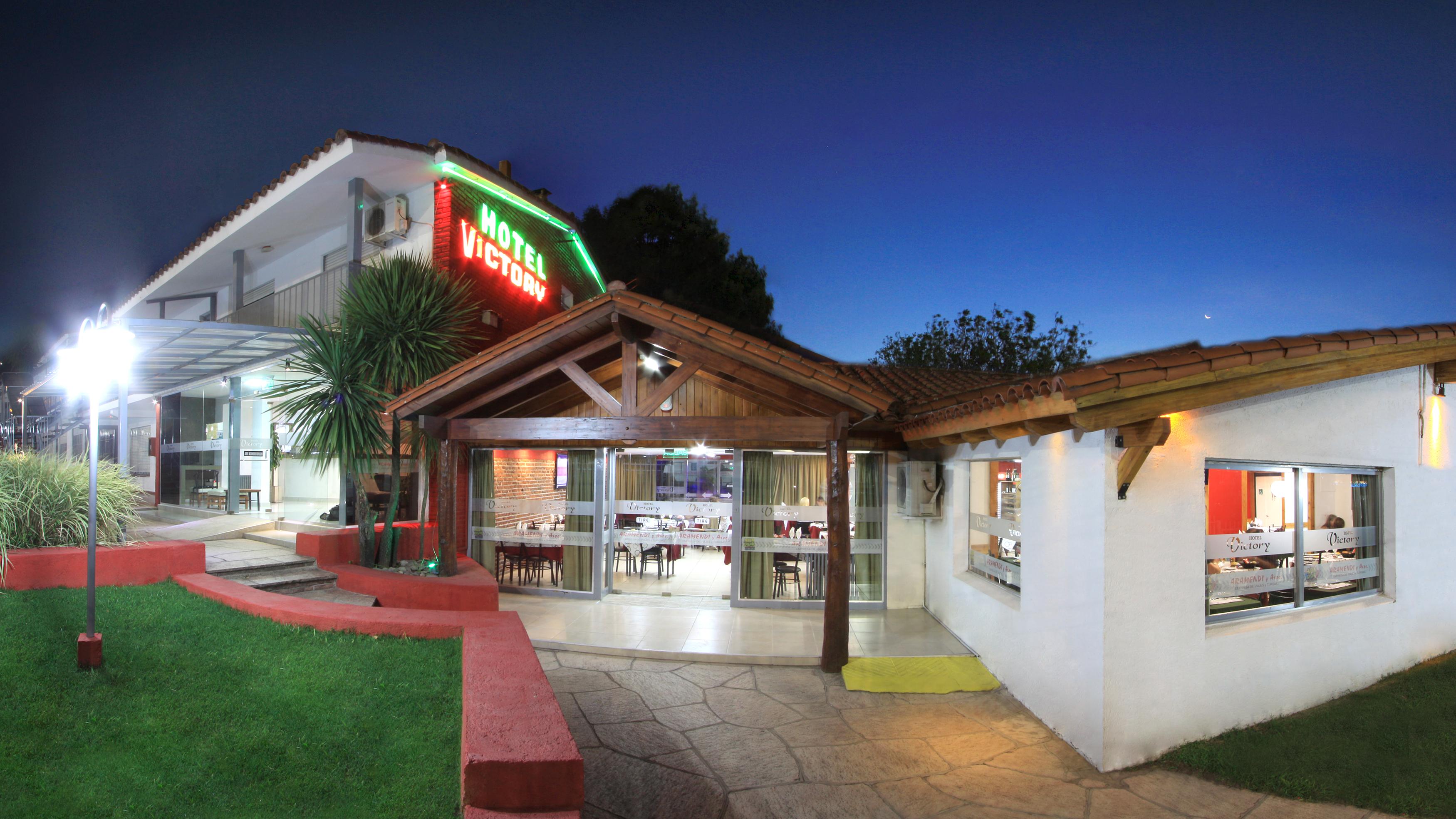 Vista Exterior Hotel Victory
