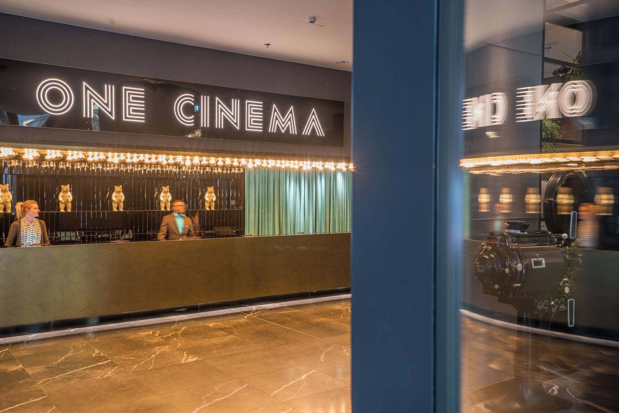 Vista Lobby Motel One Berlin - Upper West