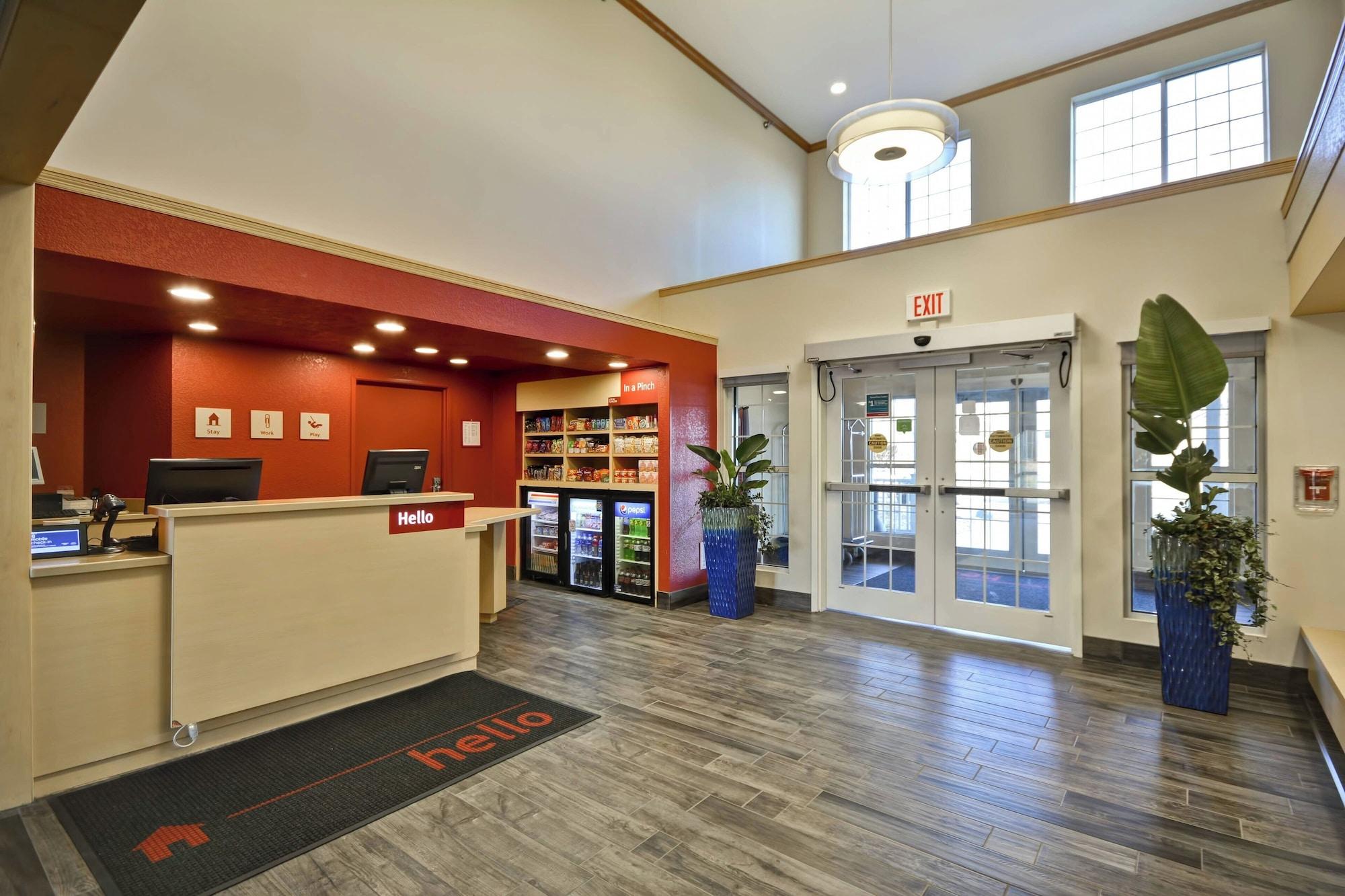 Vista Lobby TownePlace Suites by Marriott Sioux Falls