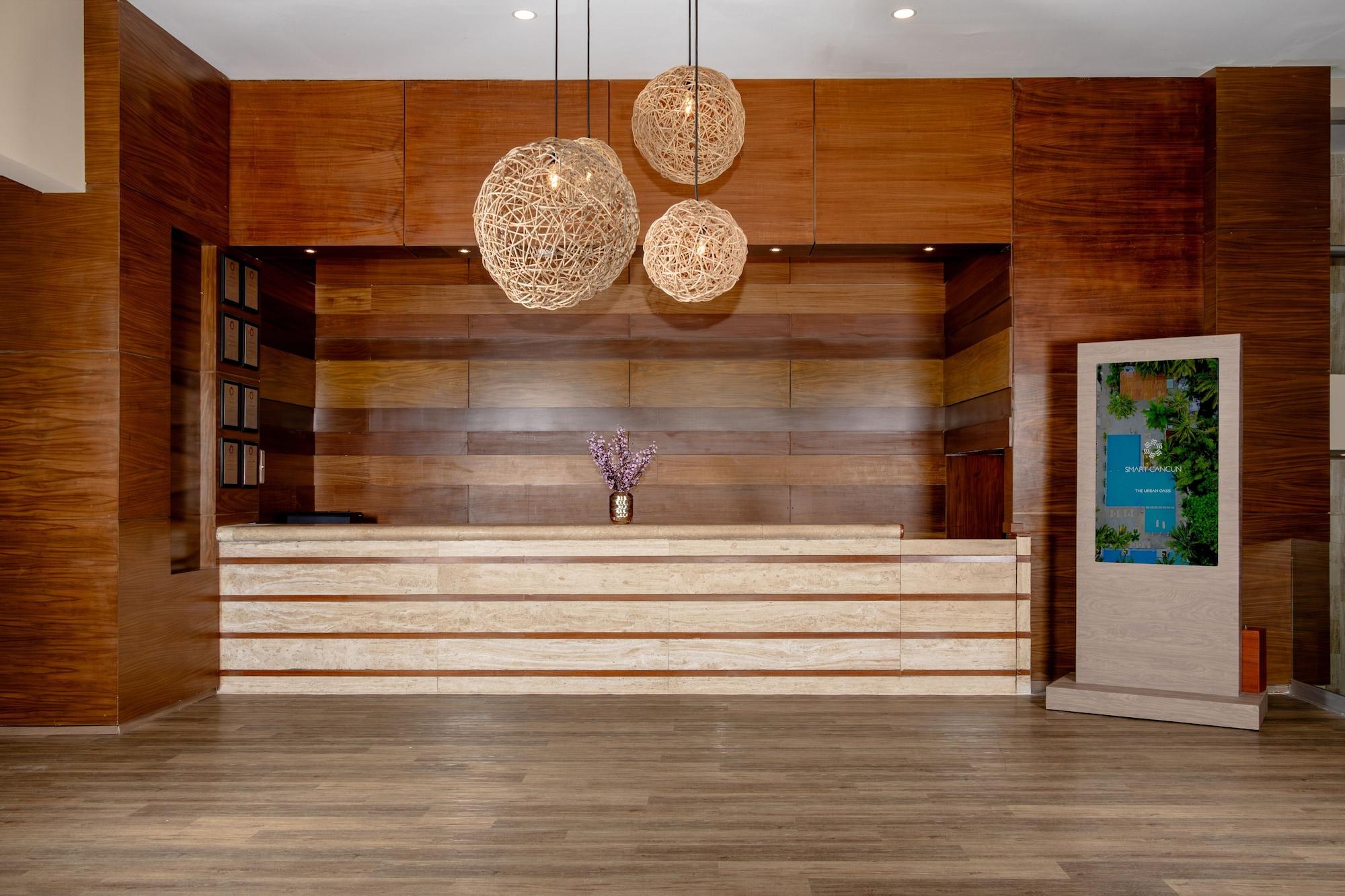 Vista Lobby Smart Cancun The Urban Oasis
