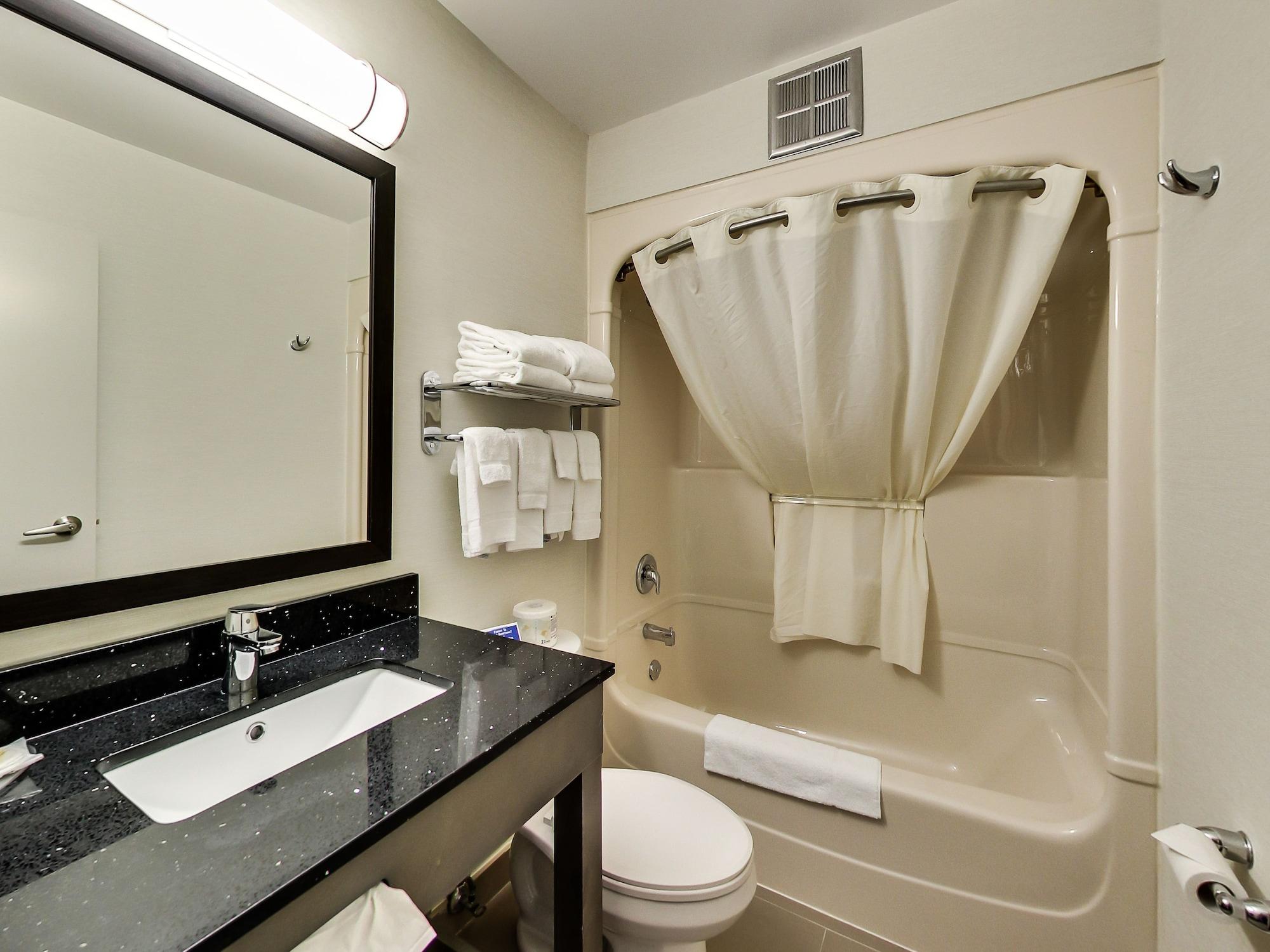 Equipamiento de Habitación Spark by Hilton Oshawa