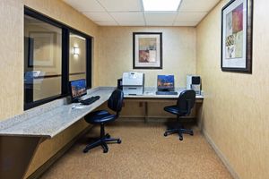 Alojamiento - Holiday Inn Express Hotel & Suites Laredo-Event Center Area by IHG