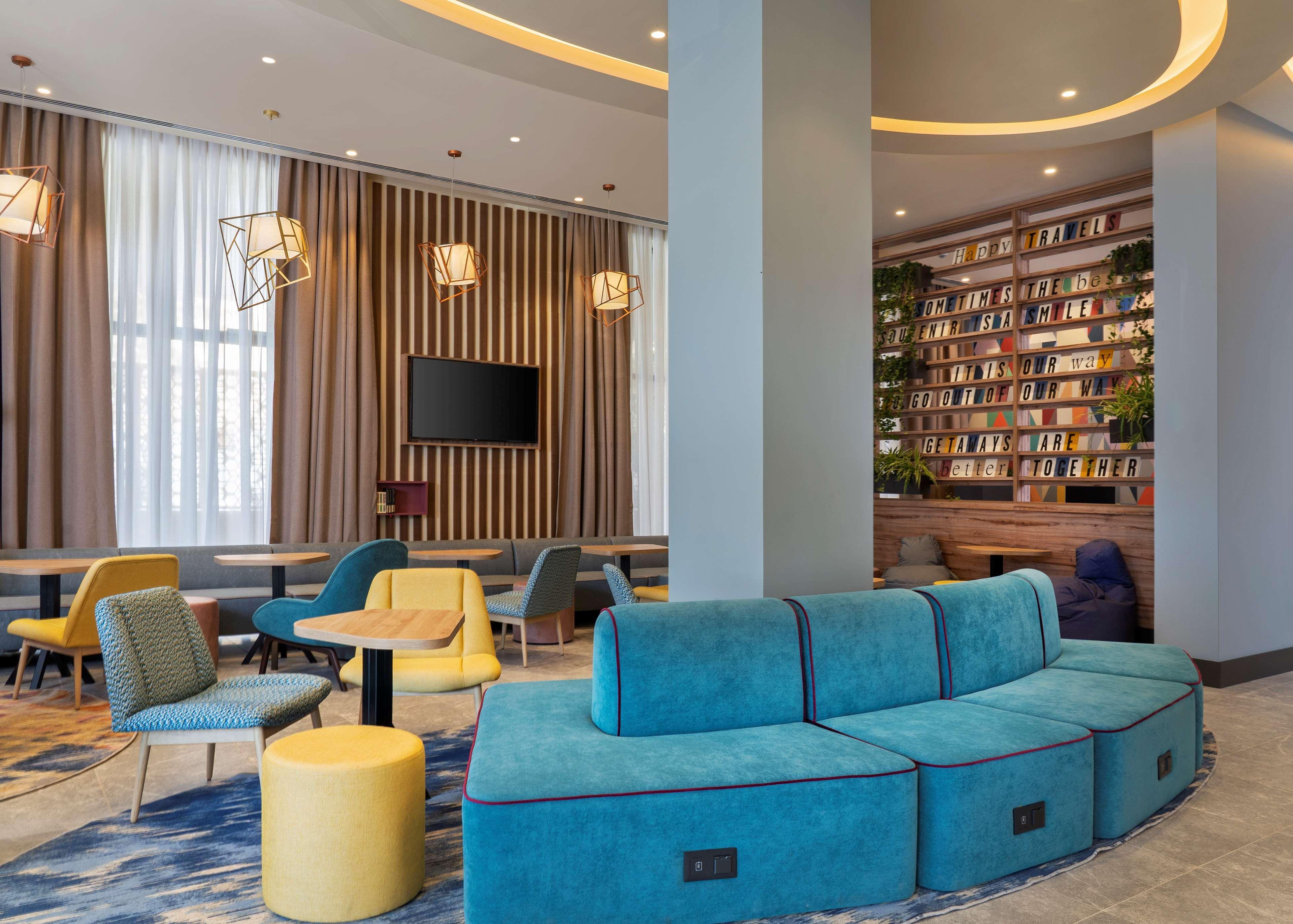 Vista Lobby Hampton by Hilton Tashkent