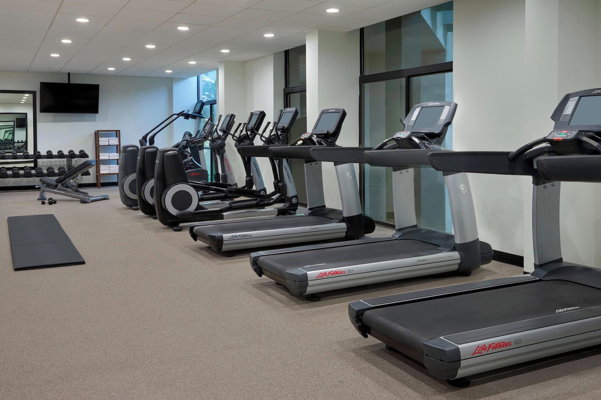 Gimnasio Element Toronto Airport