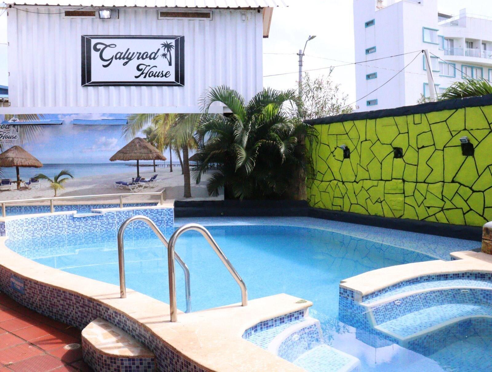 Vista Piscina Hotel Galyrod House