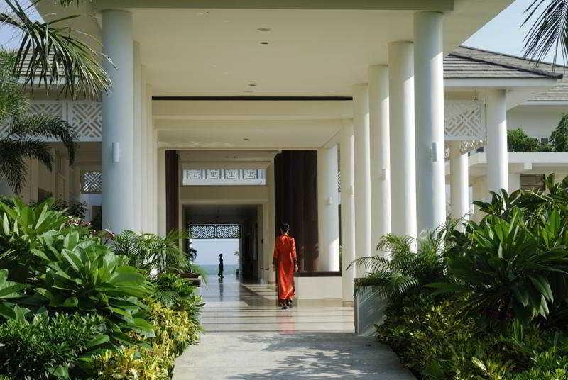 Vista Lobby Azerai Ke Ga Bay