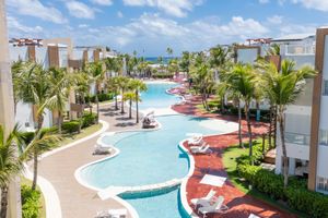 Alojamiento - BAKOUR PUNTA CANA SUITES