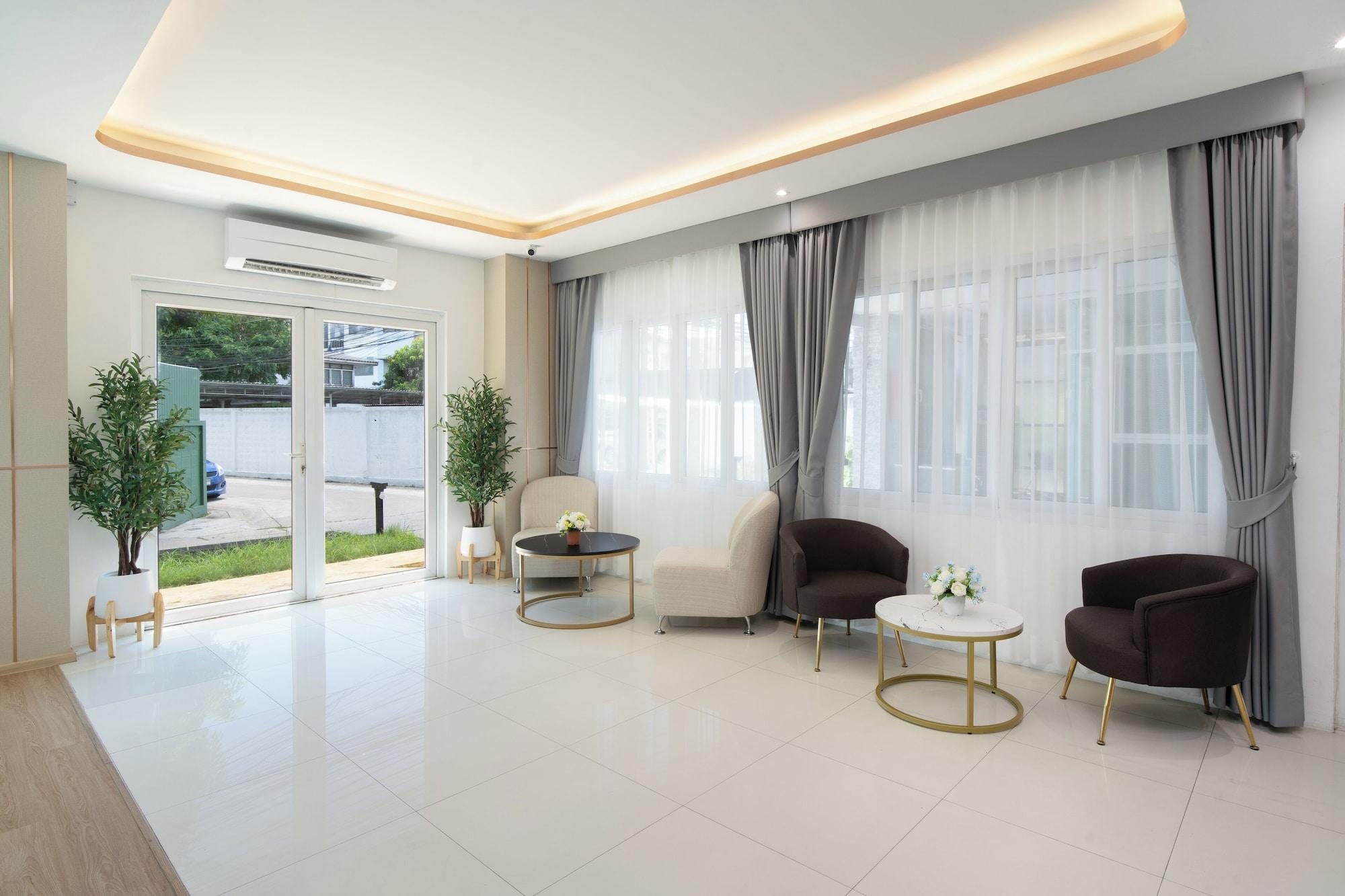 Vista Lobby Riski Residence