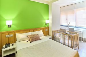 Alojamiento - The Book Factory Hostel by gaiarooms