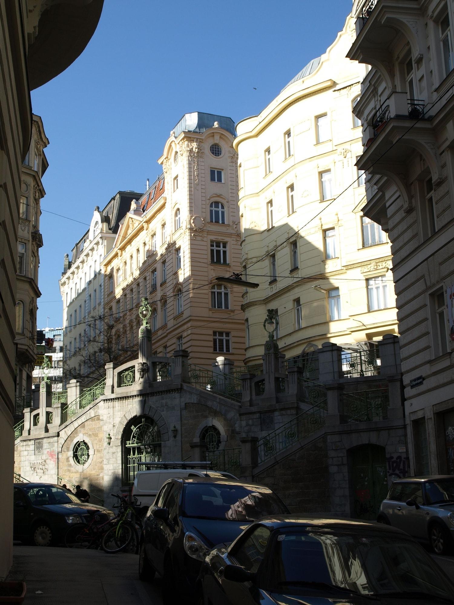 Varios Hotel Terminus Vienna