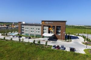 Alojamiento - La Quinta Inn & Suites by Wyndham San Marcos Outlet Mall